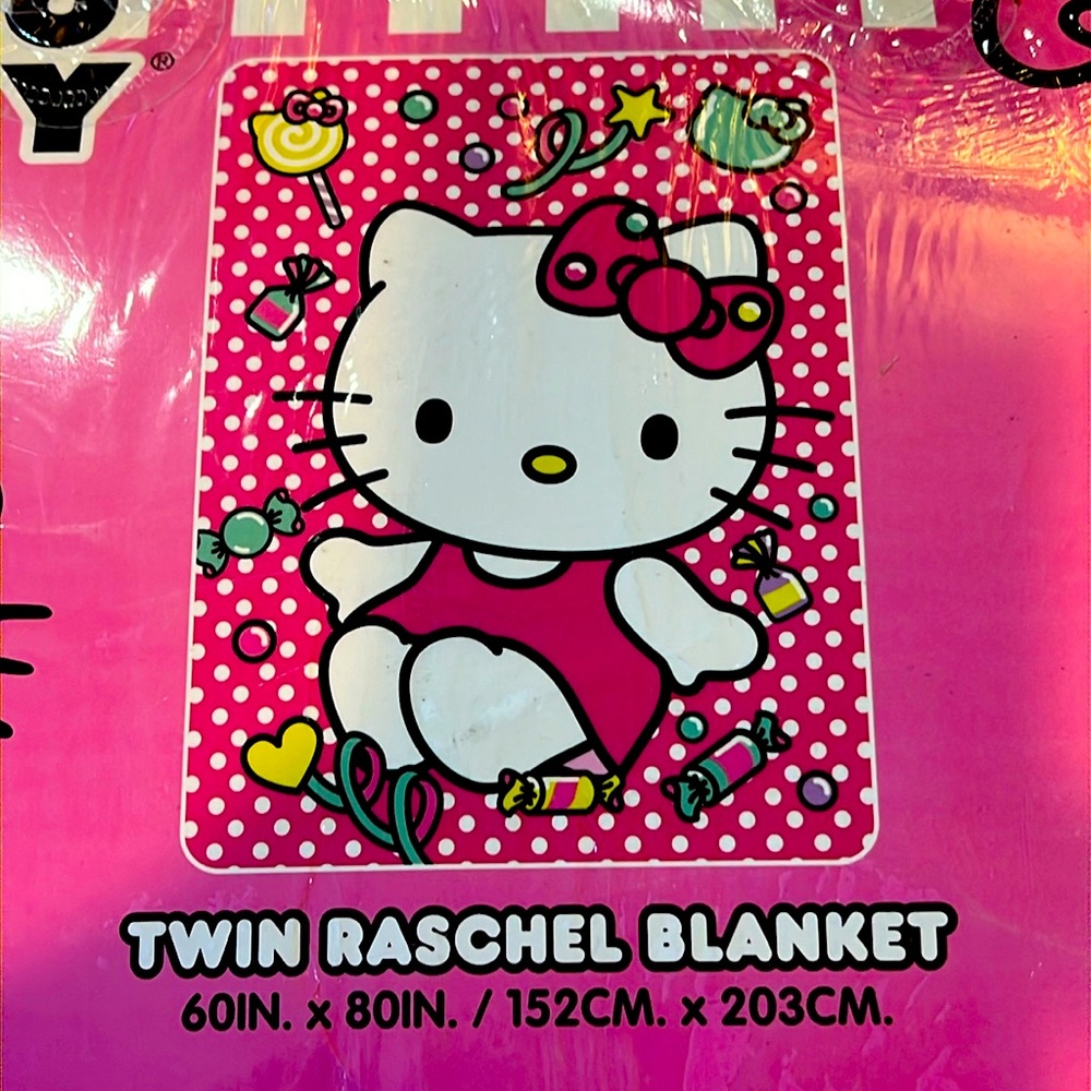 NEW HELLO KITTY TWIN/FULL RASCHEL BLANKET